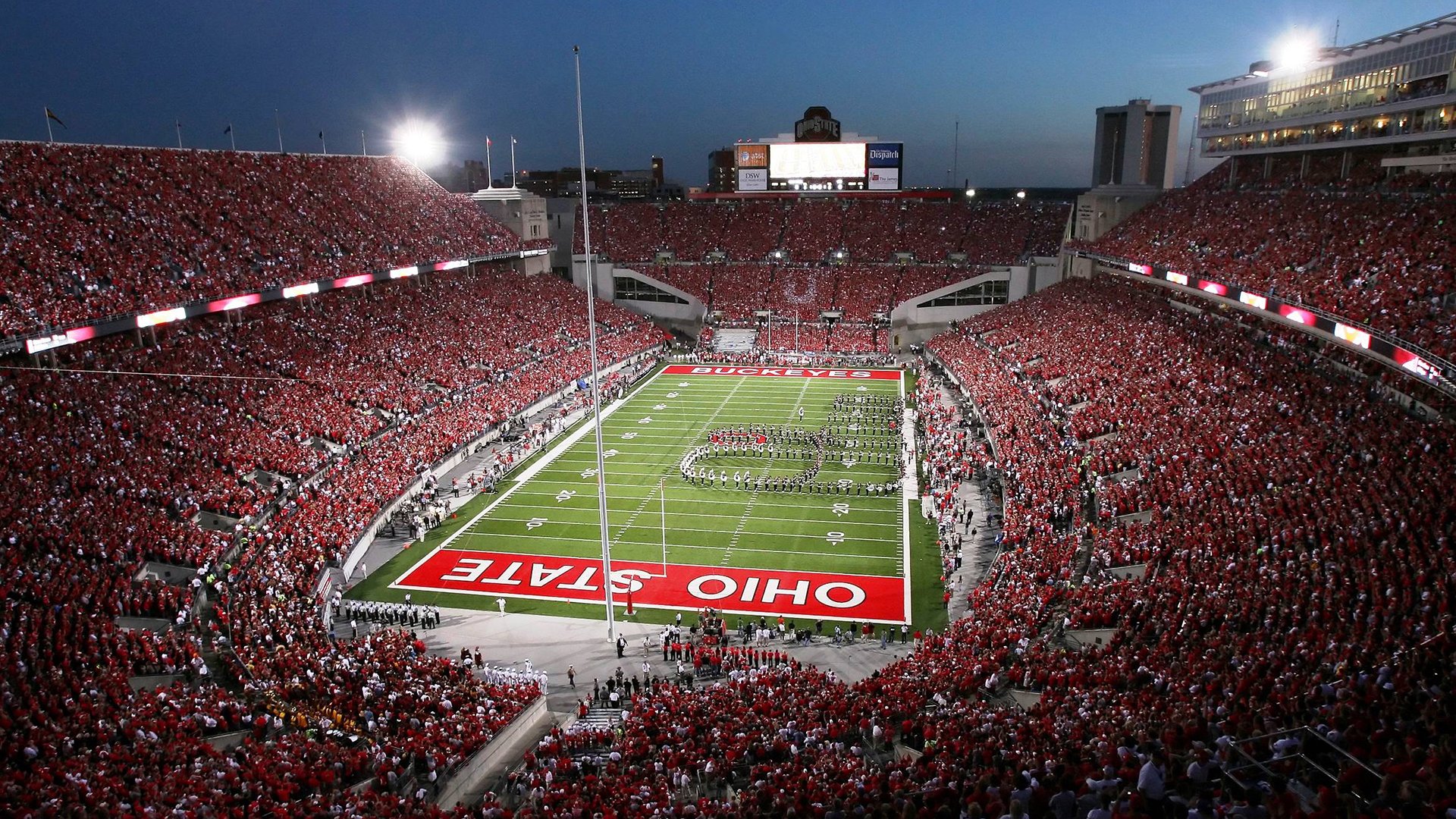 kaiyun中国官方网站-达米恩·麦肯齐：精准的踢球和快速的反击让他成为全黑队的进攻引擎